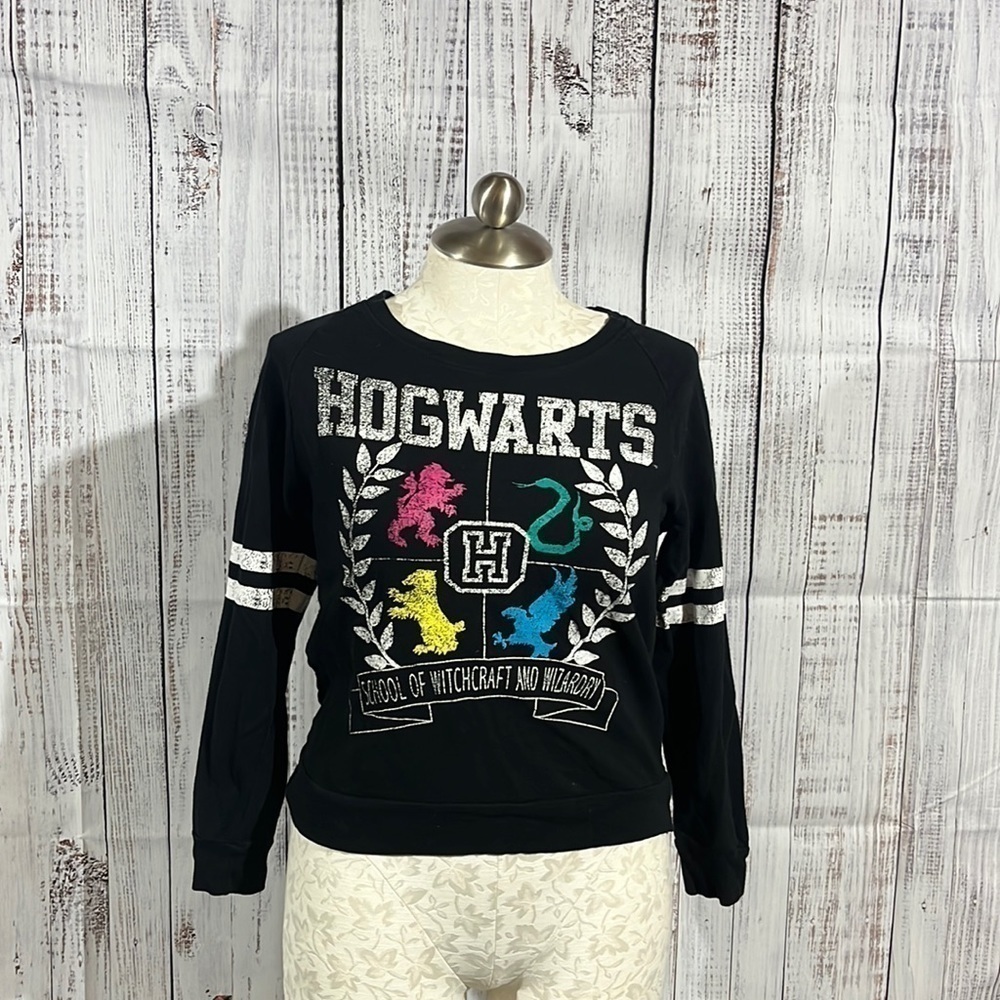 Harry potter long sleeve top size medium (7/9) .